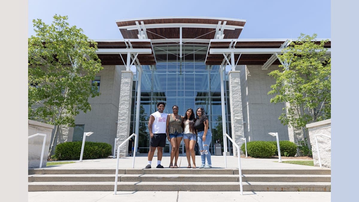 Stockton Initiative Expands College Access in Pleasantville
